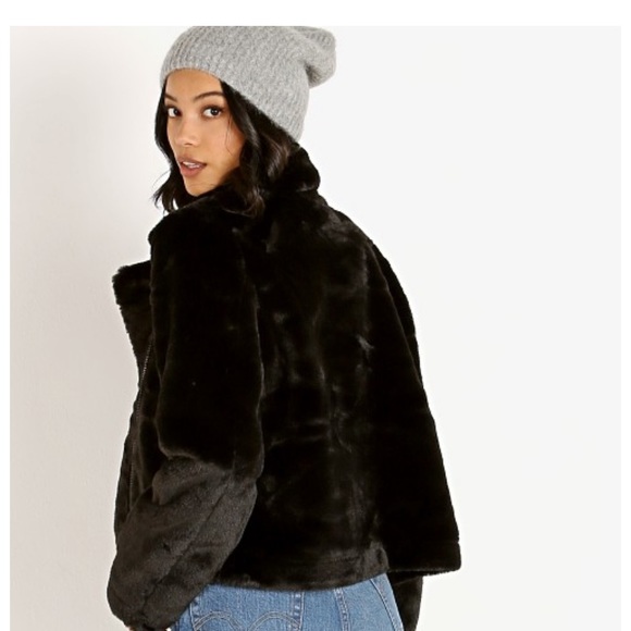 APPAPARIS Tukio Faux Fur Jacket - Picture 3 of 12